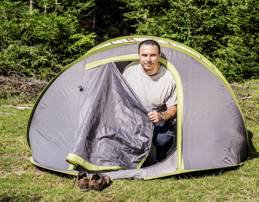 tente dans un camping calvi 